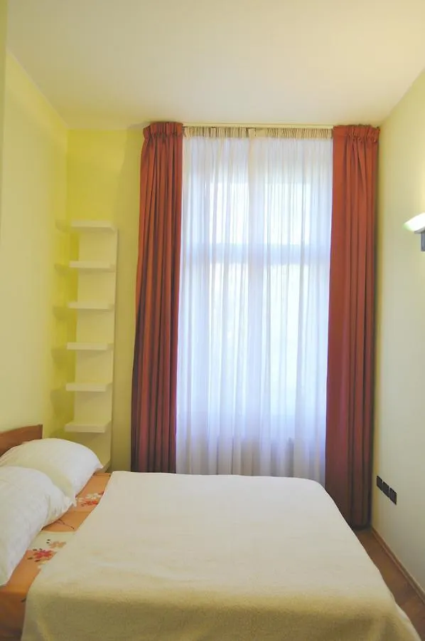 Wonderful Apartment In Vinohrady Prague